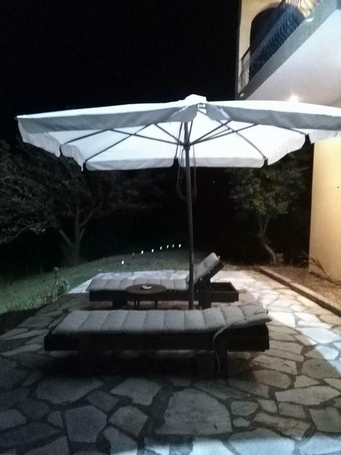 Villa Palmyra Pogoniá 外观 照片